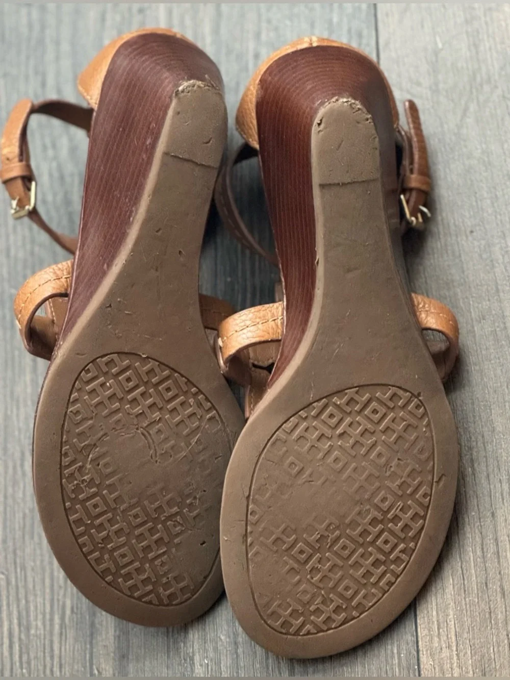 Tory Burch Chandler Brown/Tan Leather Logo Thong Sandals Size 7M